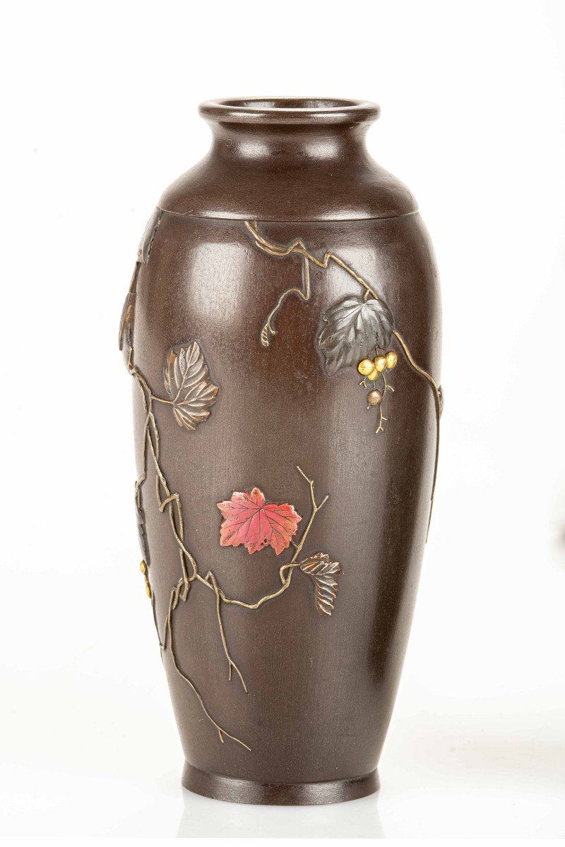 A Pair Of Iron Vases Decorated With Inlays-photo-3