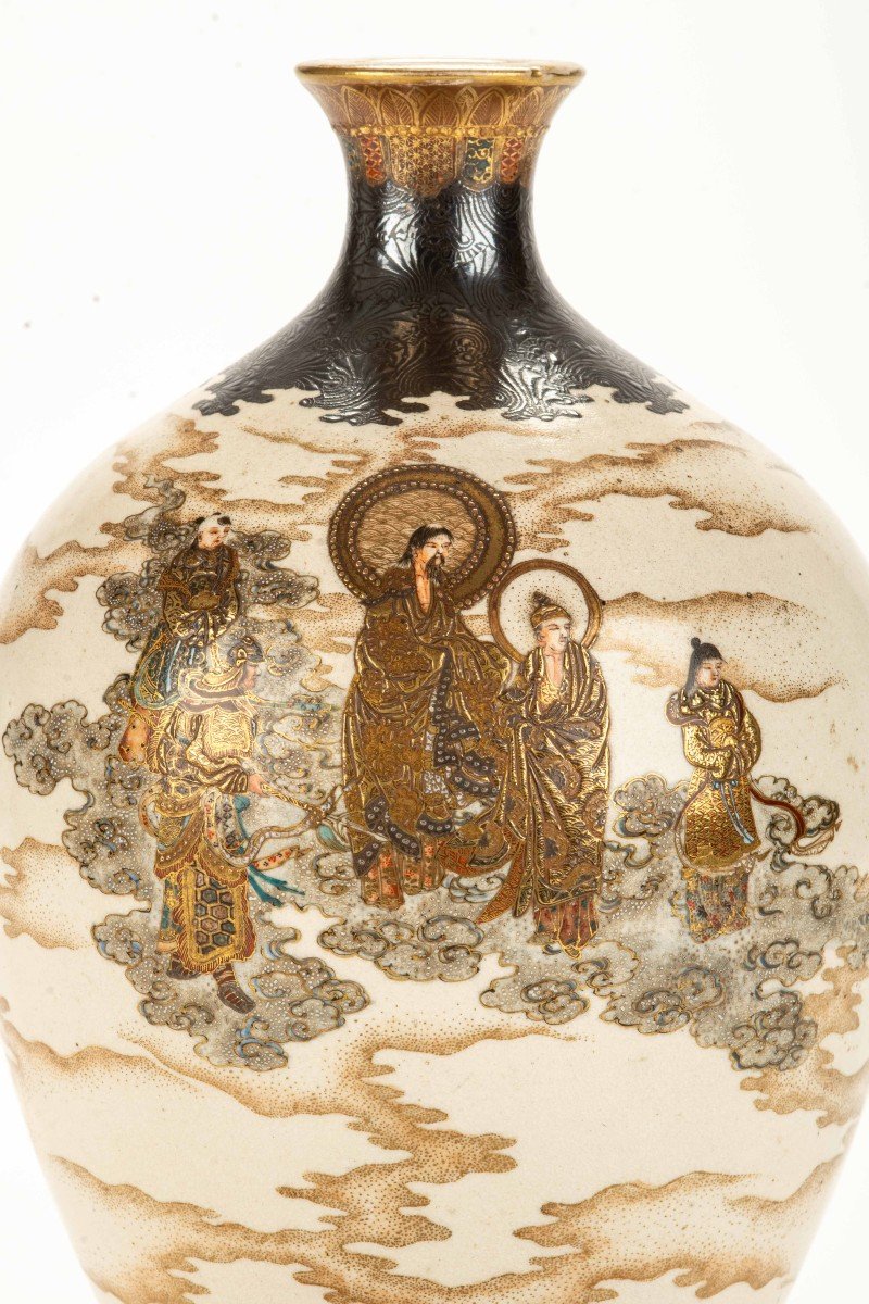 A Satsuma Ceramic Vase Decorated With Gold And Silver, Signed Kinkozan-photo-3