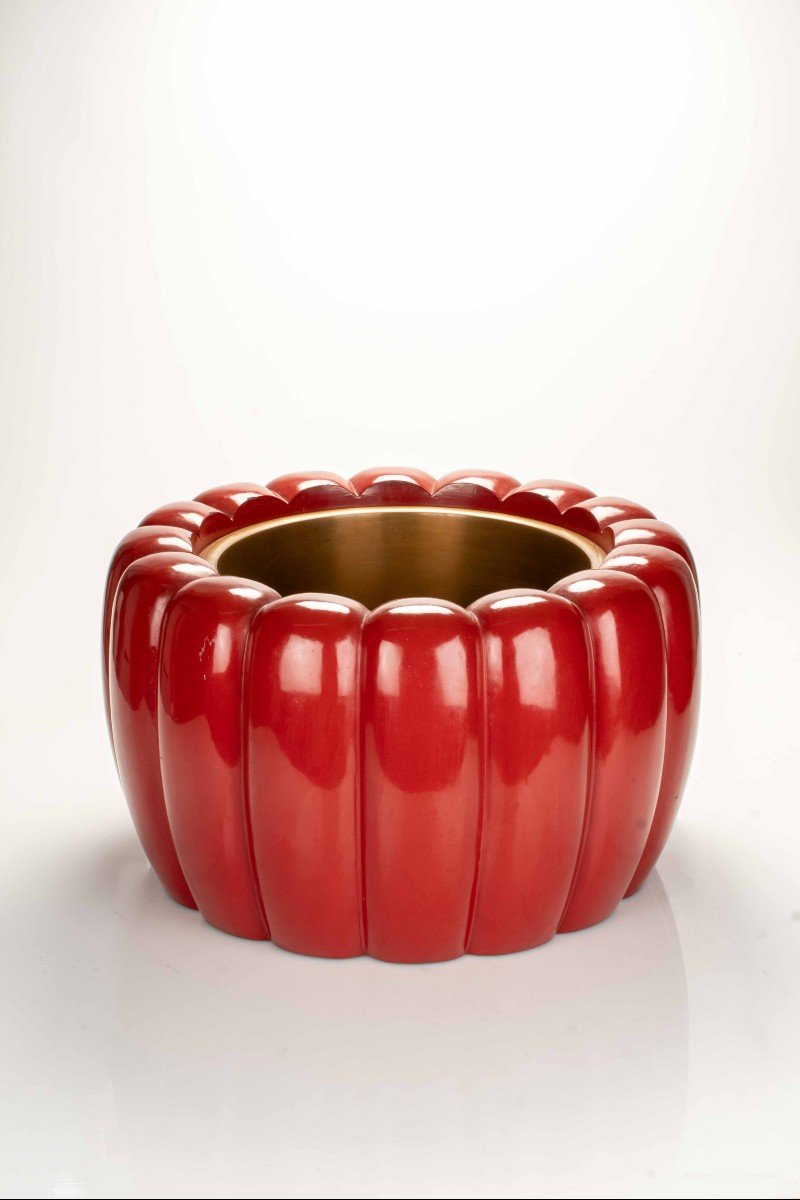 A Red Lacquer Japanese Hibachi In The Shape Of A Chrysanthemum-photo-2