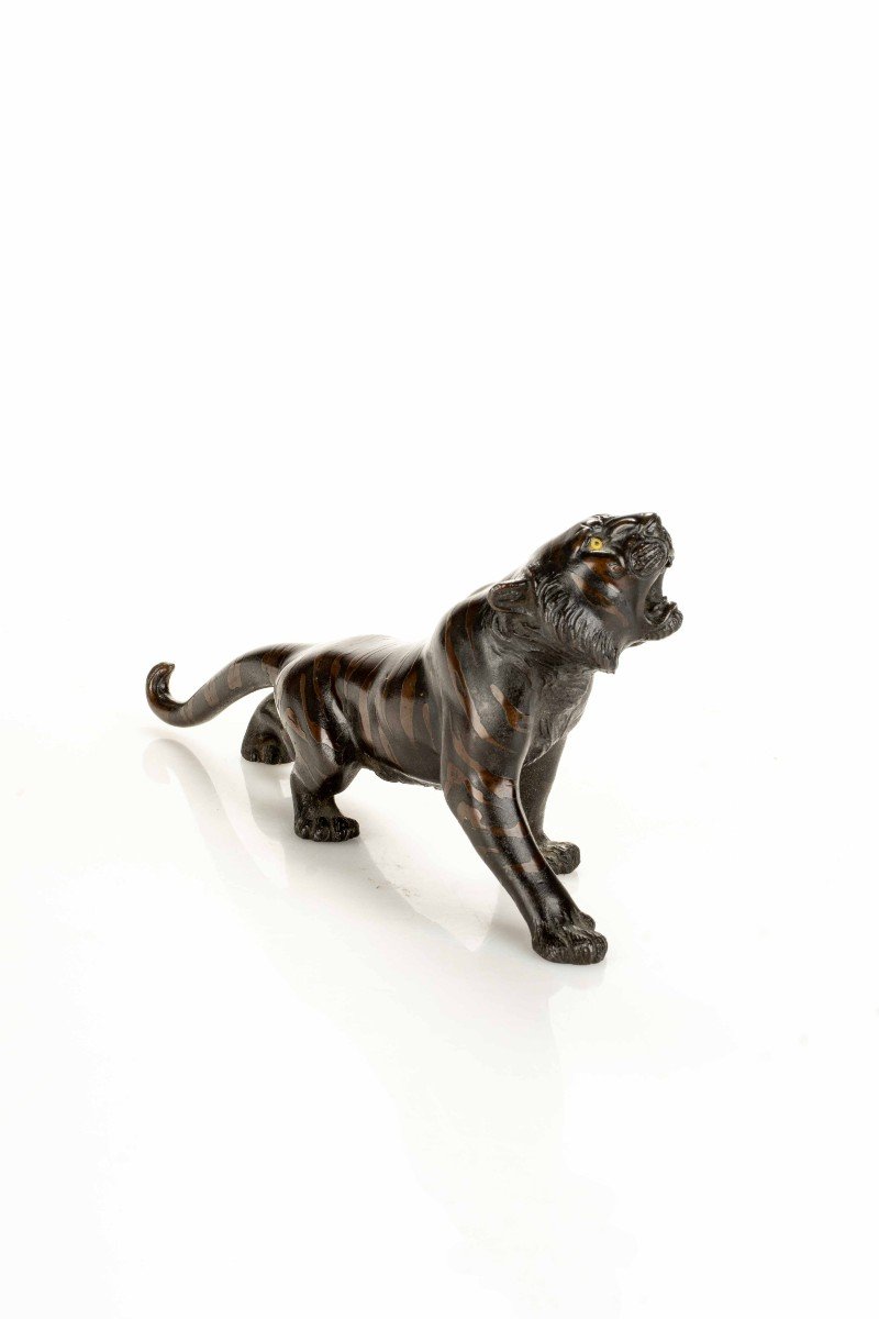 A Japanese Bronze Sculpture Depicting A Tiger, Signed Seiya Sei-photo-4