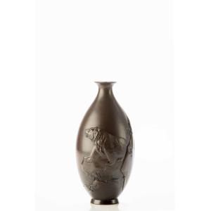 A Japanese Drop-shaped Bronze Vase With A Majestic Bear In Relief