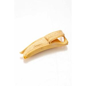 Okimono En Ivoire Polychrome Figurant l'étude d'Une Banane Pelée