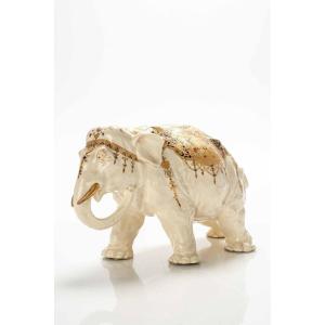 Okimono En Céramique Satsuma Gosu Représentant Un éléphant Marchant