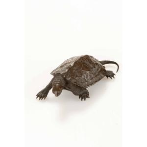 Okimono En Bronze Représentant Une Tortue En Mouvement