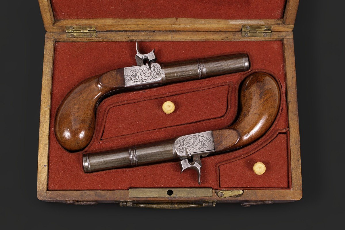 A Fine Cased Pair Of Small Percussion Pistols. France, Mid-19th Century.-photo-2