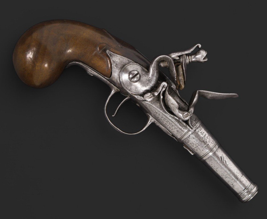 Pistolet Anglais à Silex De Type Queen Anne, Signé Turvey. Vers 1720.