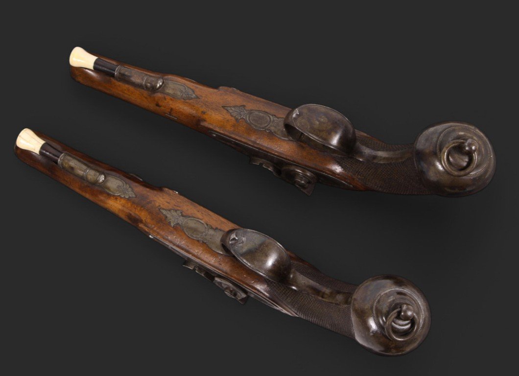 Paire De Pistolets Espagnols à Percussion, Signés « Ybarzabal », 1827.-photo-2