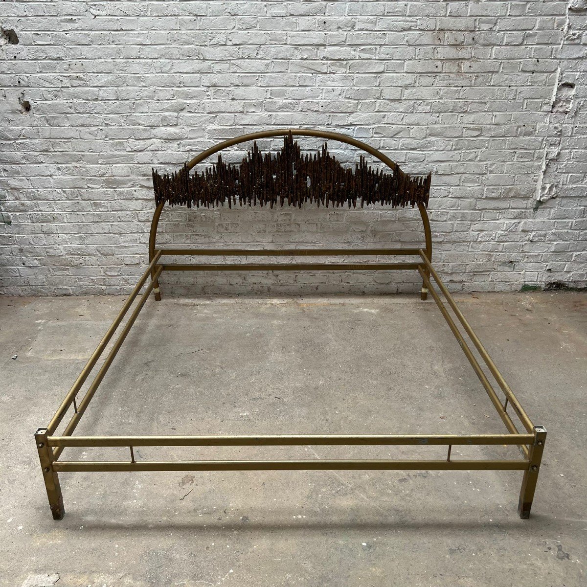 Bed With Bronze Headboard-photo-3