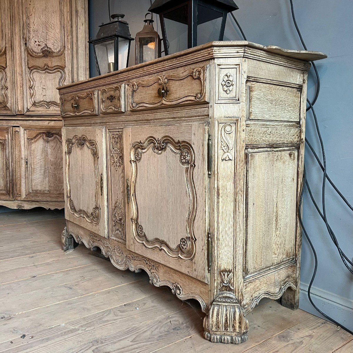 Louis XV Style Stripped Oak Liège Buffet-photo-1