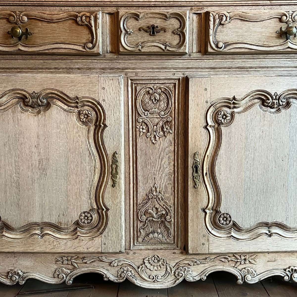 Louis XV Style Stripped Oak Liège Buffet-photo-2