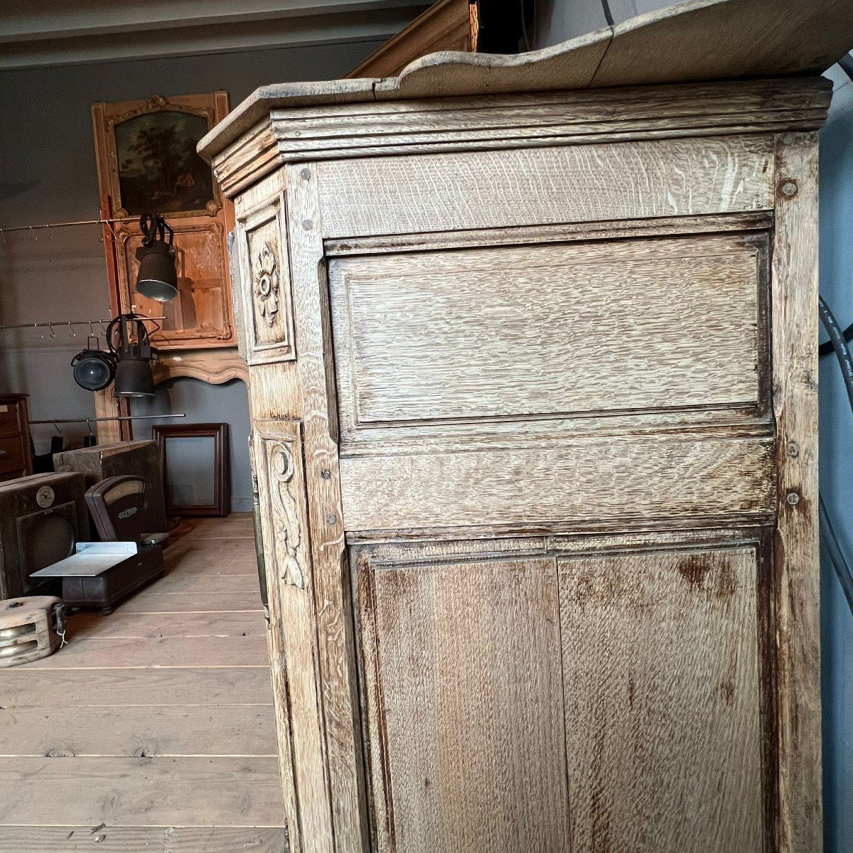 Louis XV Style Stripped Oak Liège Buffet-photo-5