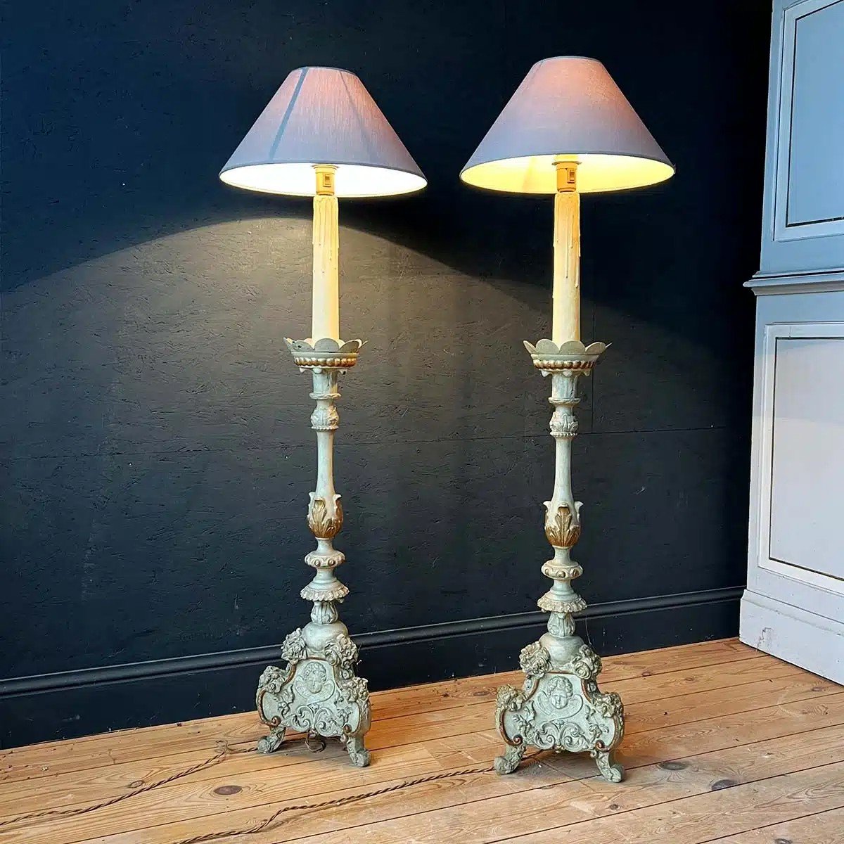 Paire De Lampadaires