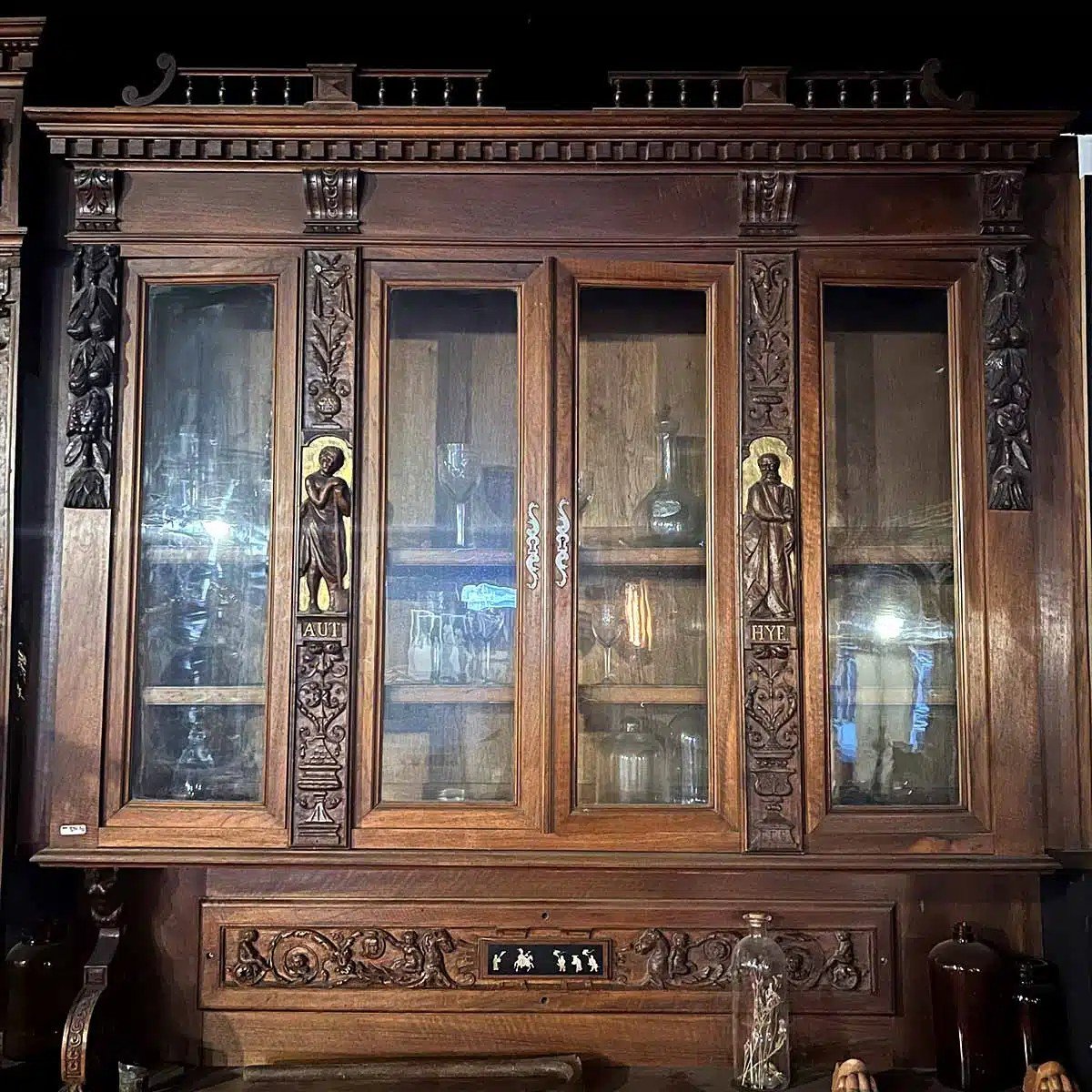 Norman Library Woodwork In Louis XIII Style In Walnut And Gilding-photo-5