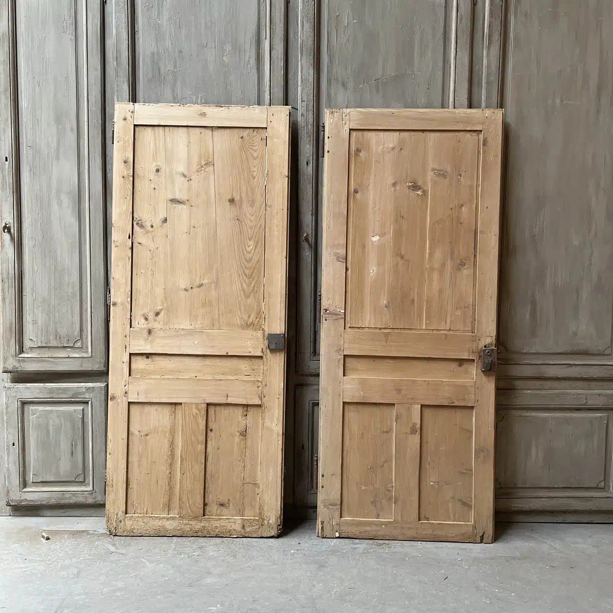 Lot Of Stripped Closet Doors In The Directoire Style-photo-3