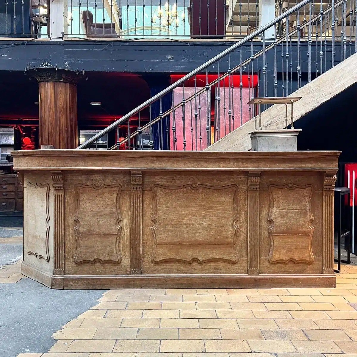 1930s Oak Bar Counter With Two Back Bar Shelves-photo-4