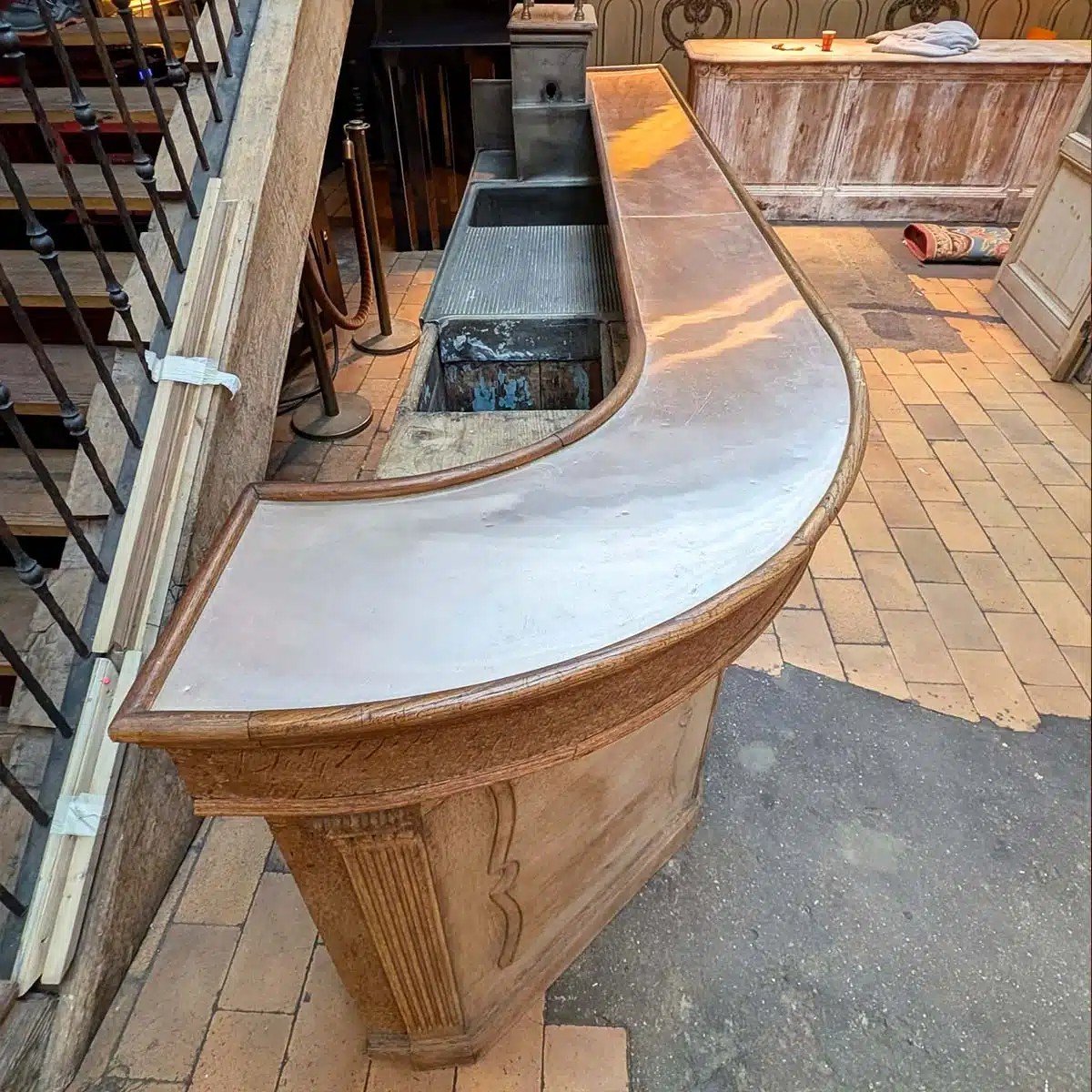 1930s Oak Bar Counter With Two Back Bar Shelves-photo-3