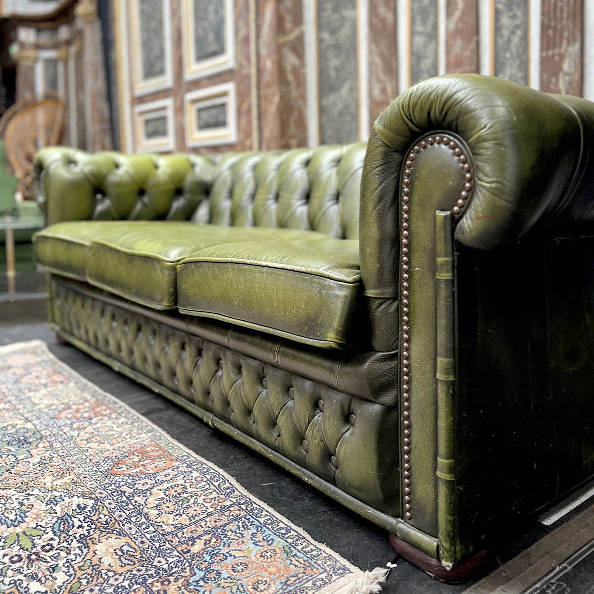 Canapé Chesterfield Vert En Cuir-photo-3