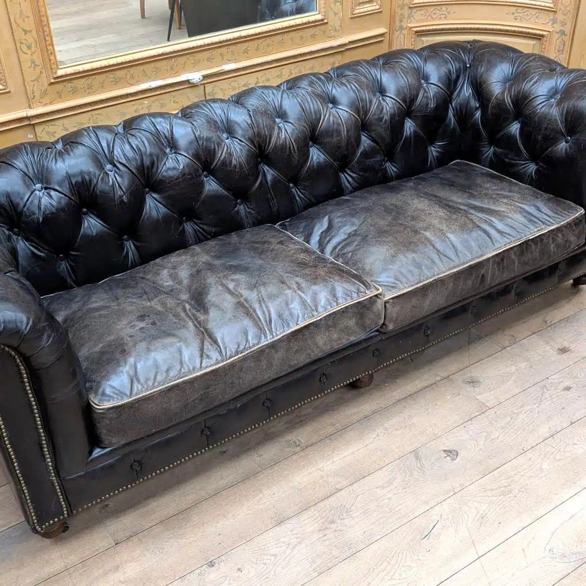 Chesterfield Ancien En Cuir Noir-photo-2