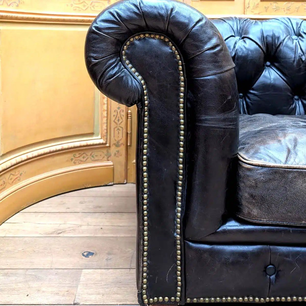 Chesterfield Ancien En Cuir Noir-photo-2