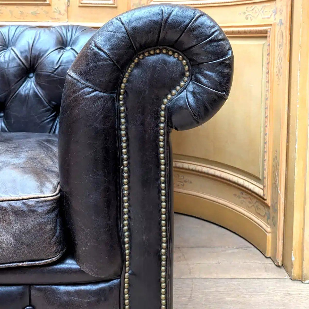 Chesterfield Ancien En Cuir Noir-photo-3