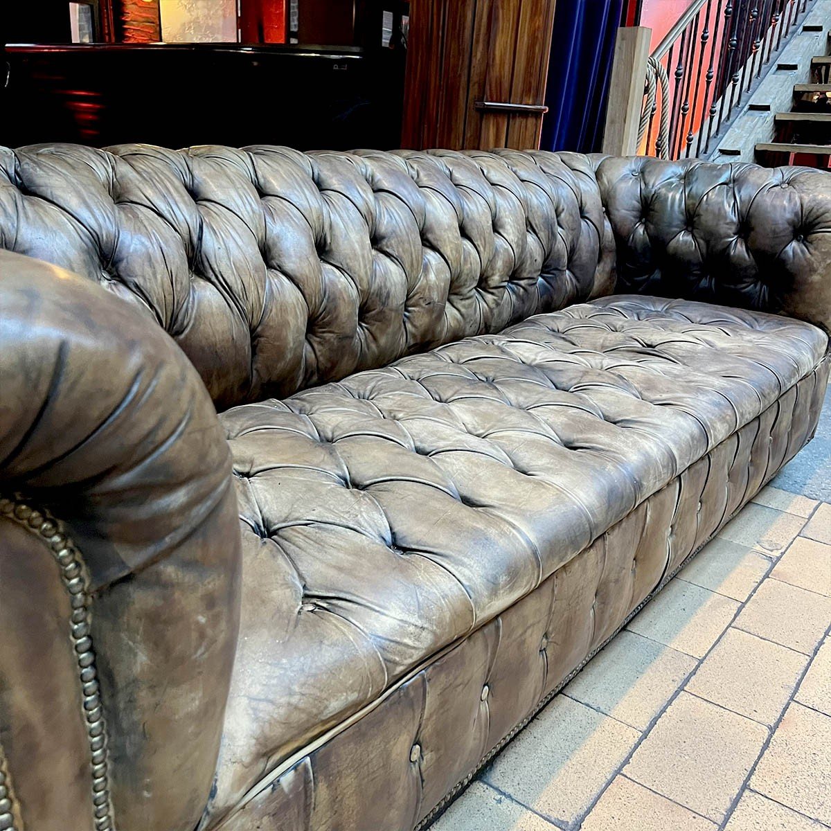 Chesterfield Ancien En Cuir-photo-3