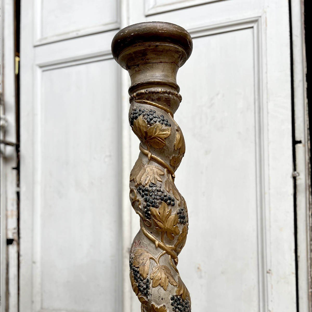 Pair Of XVIII Century Carved Wooden Columns-photo-1