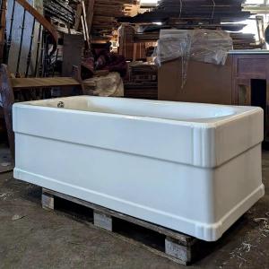 Art Deco Bathtub