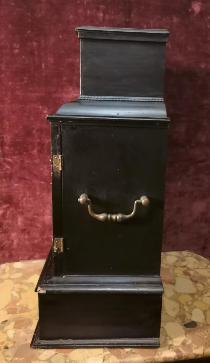 Small Italian Blackened Wood Cabinet From The 17th Century-photo-8