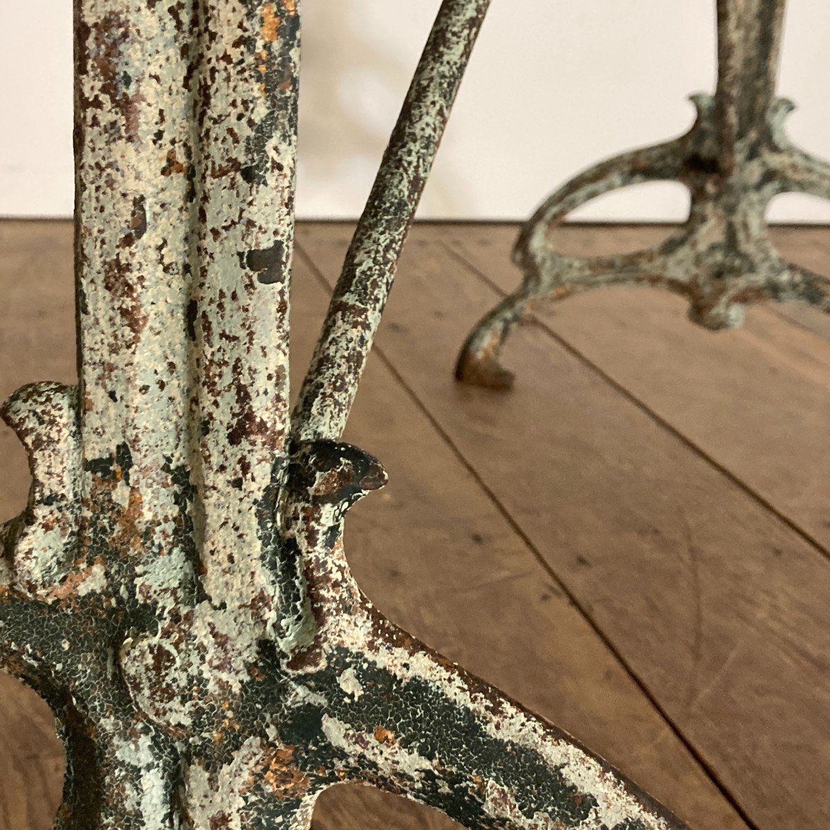 Art Nouveau Cast Iron Bistro Table-photo-6