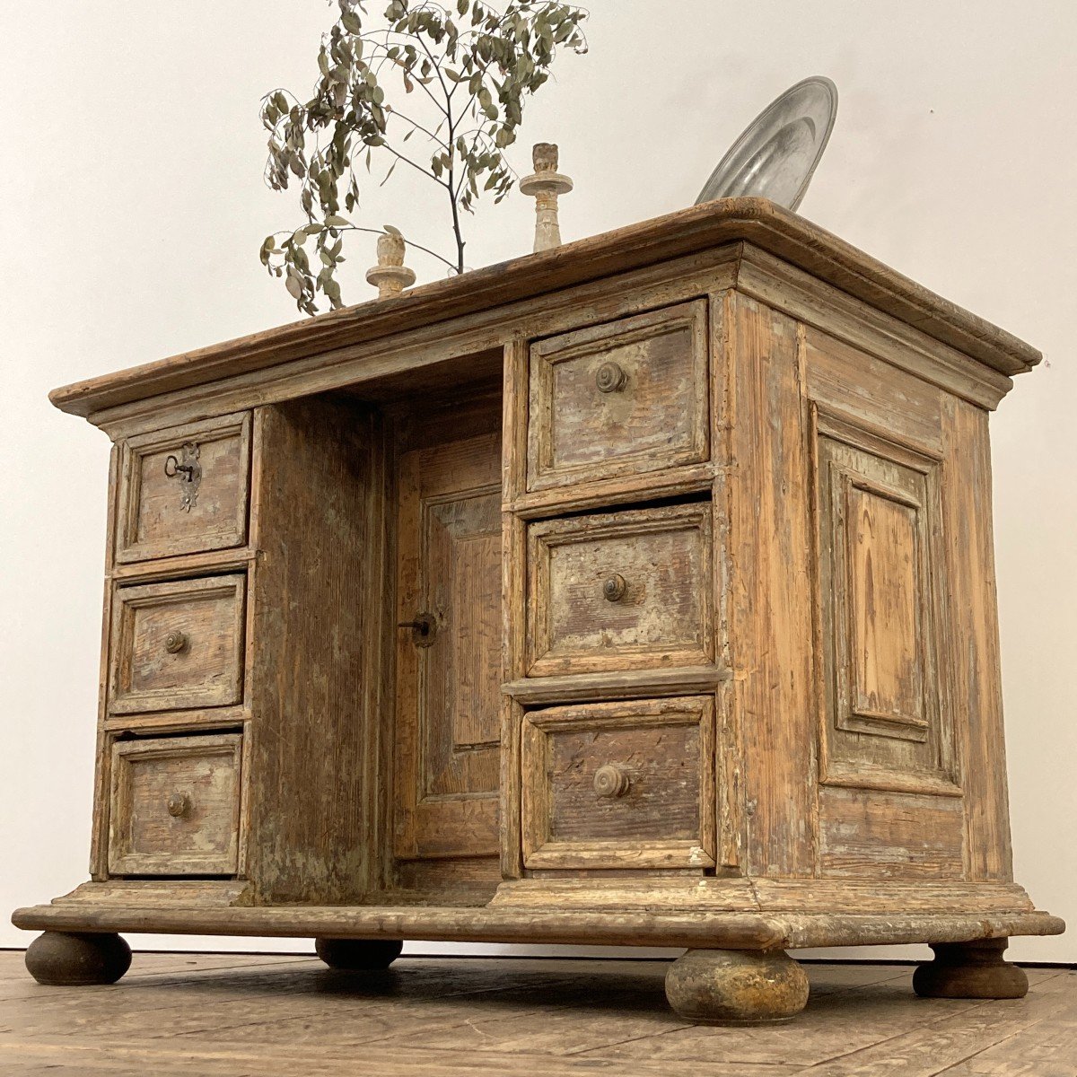 17th Century Alsatian Desk-photo-3