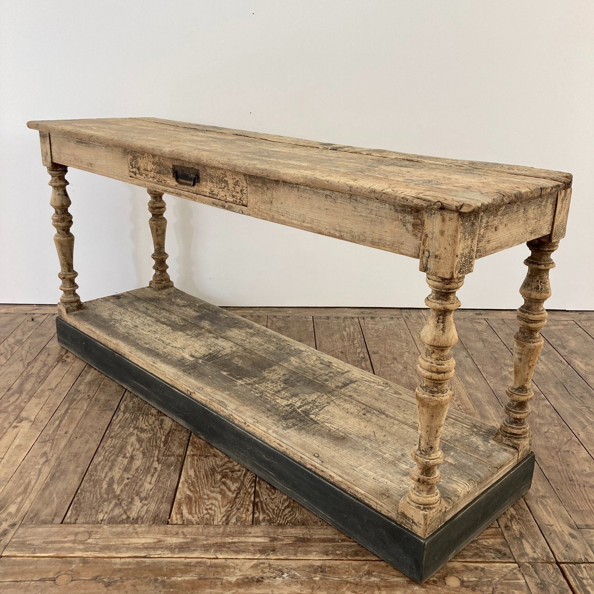 19th Century Cutting Table-photo-1