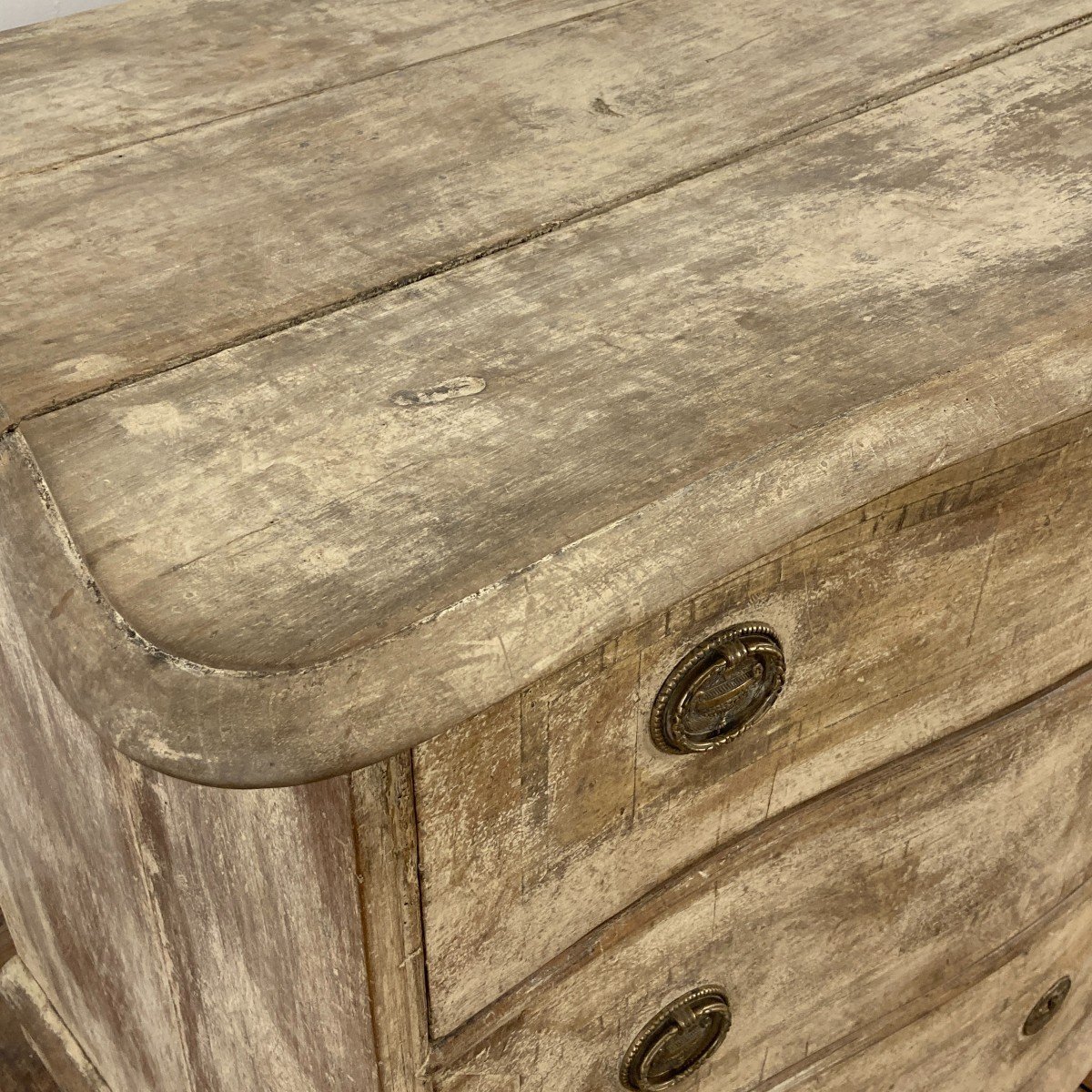 18th Century Curved Chest Of Drawers-photo-4