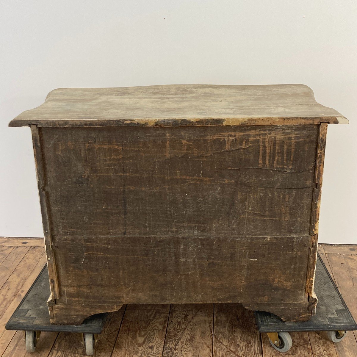 18th Century Curved Chest Of Drawers-photo-7