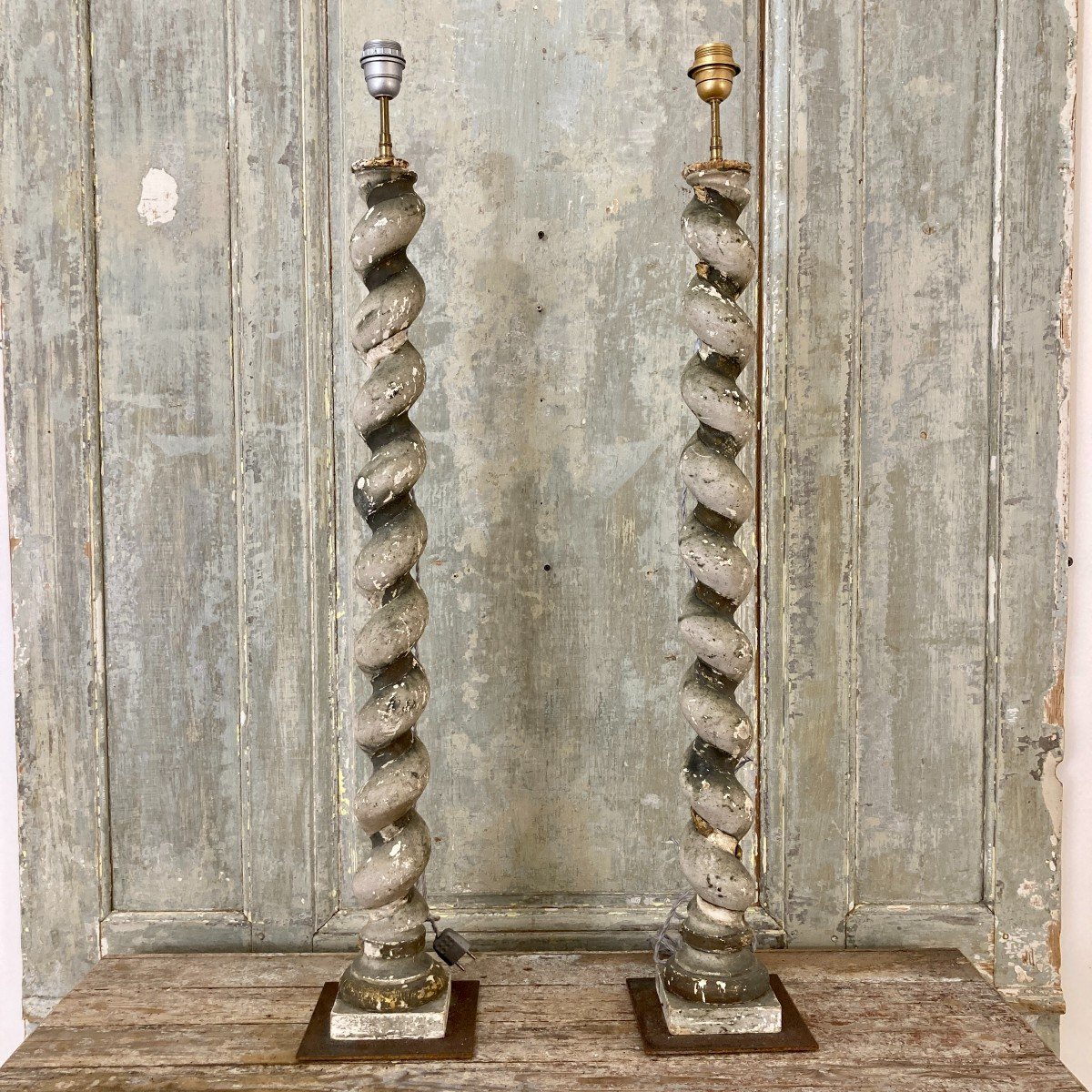 Pair Of XVIII Century Lamp Columns-photo-3