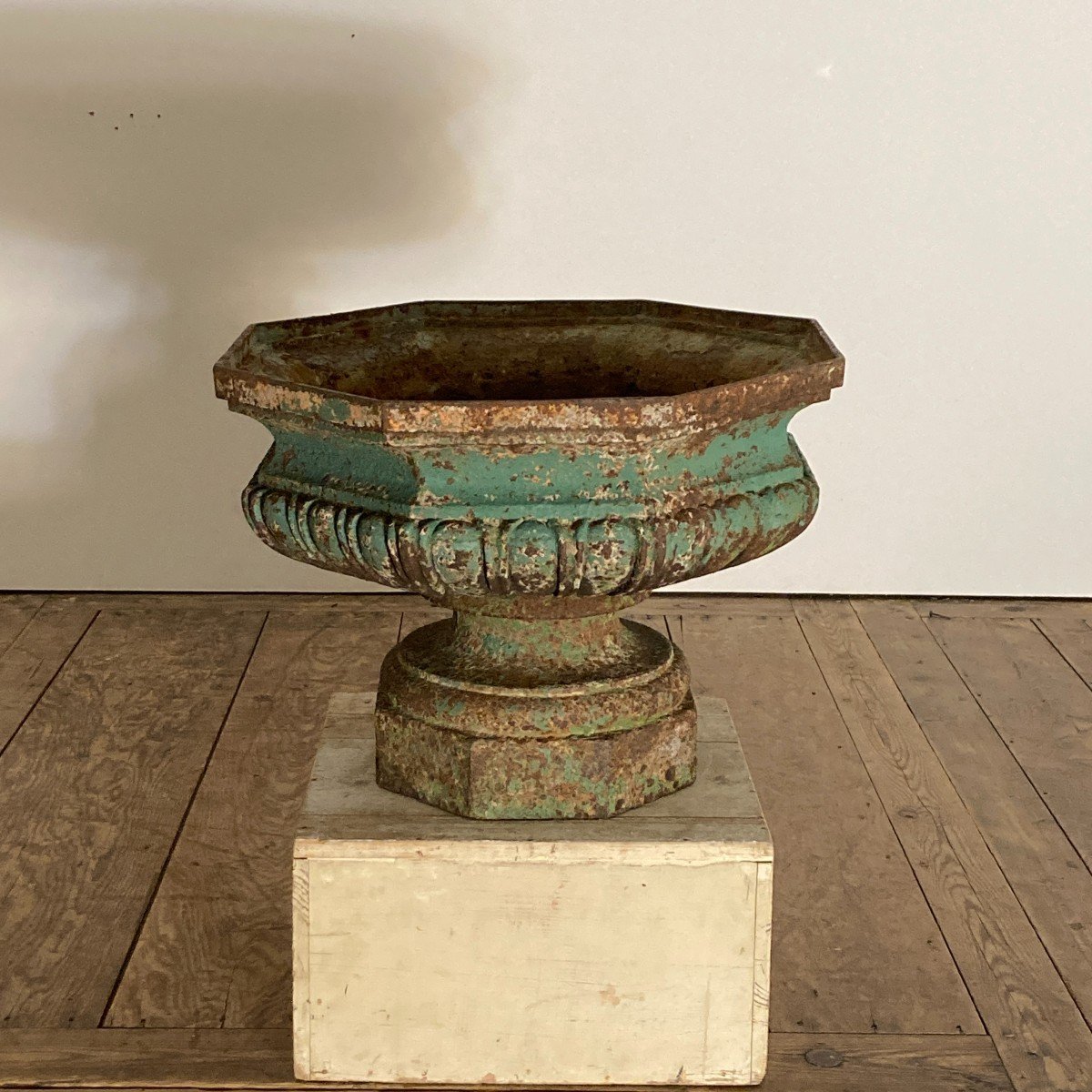 19th Century Cast Iron Fountain Basin-photo-3