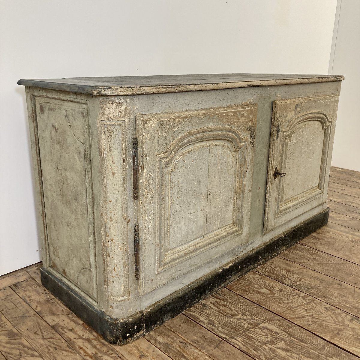 Large Wood Paneled Buffet From The Early 18th Century-photo-2