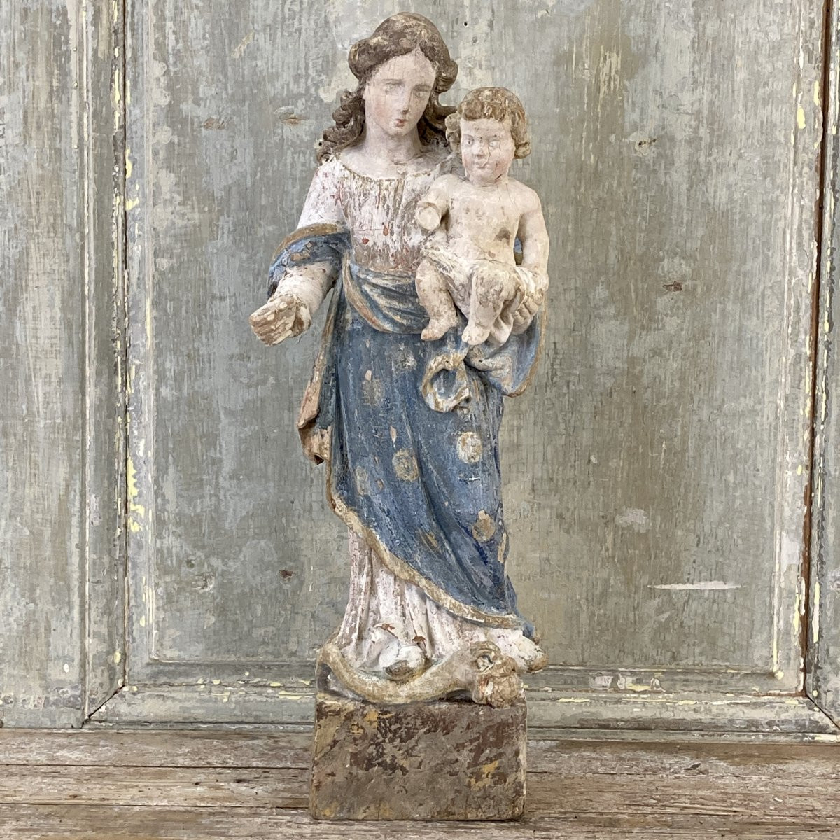 Vierge à l'enfant en bois polychrome XVIII-photo-7