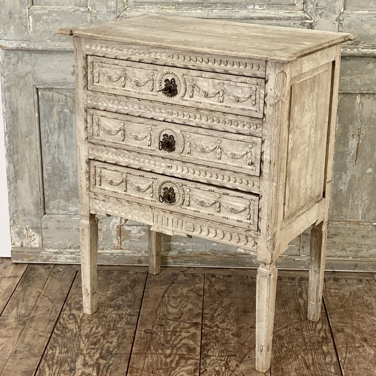 Small Louis XVI Chest Of Drawers -photo-2