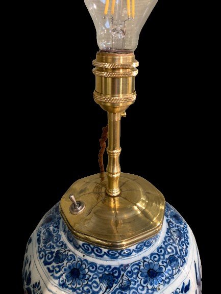 A Dutch Delft Lamp Base, 18th Century-photo-4