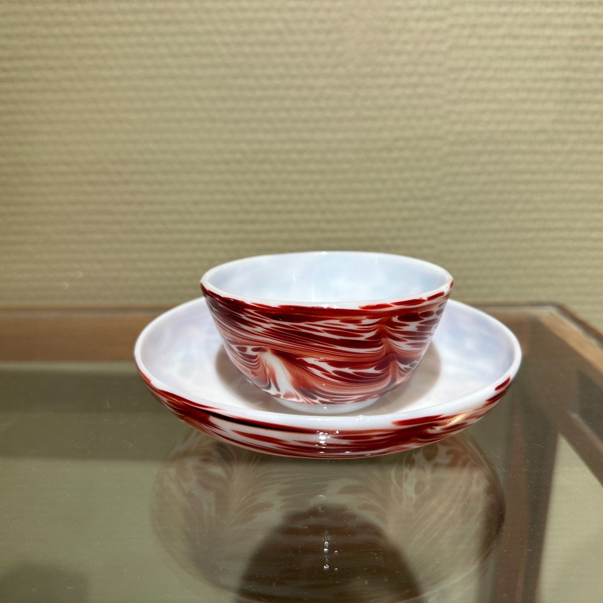 An 18th Century Opaline Glass Cup And Saucer-photo-2