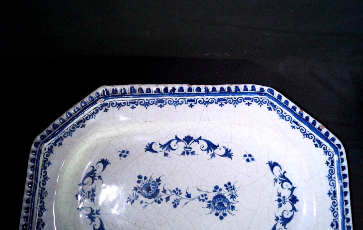 18th Century Lille Earthenware Dish-photo-1