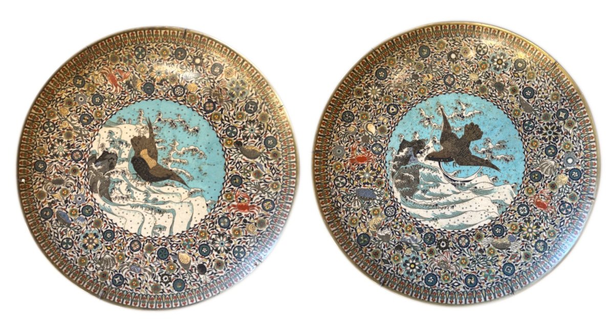 Deux grands Plats Asiatiques Cloisonnés 19 ème 