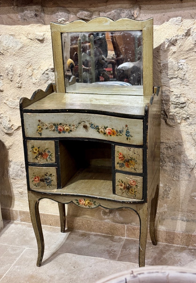 Charming Hand Painted Bedside Table – 19th Century 