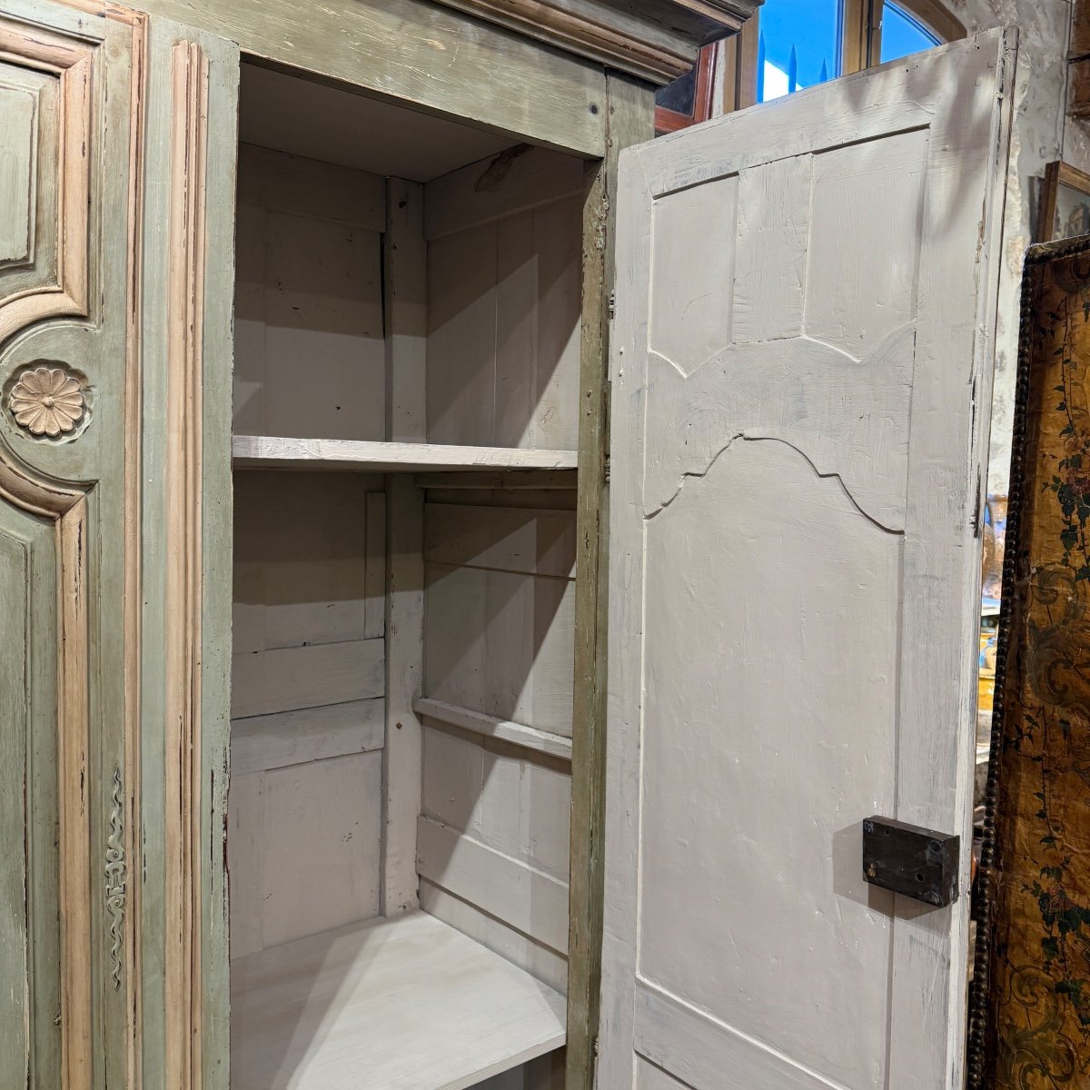 Beautiful 17th Century Wardrobe -photo-7