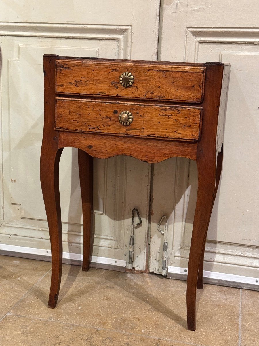 Table De Nuit, Chevet Louis XV En Noyer, XVIIIe Siècle