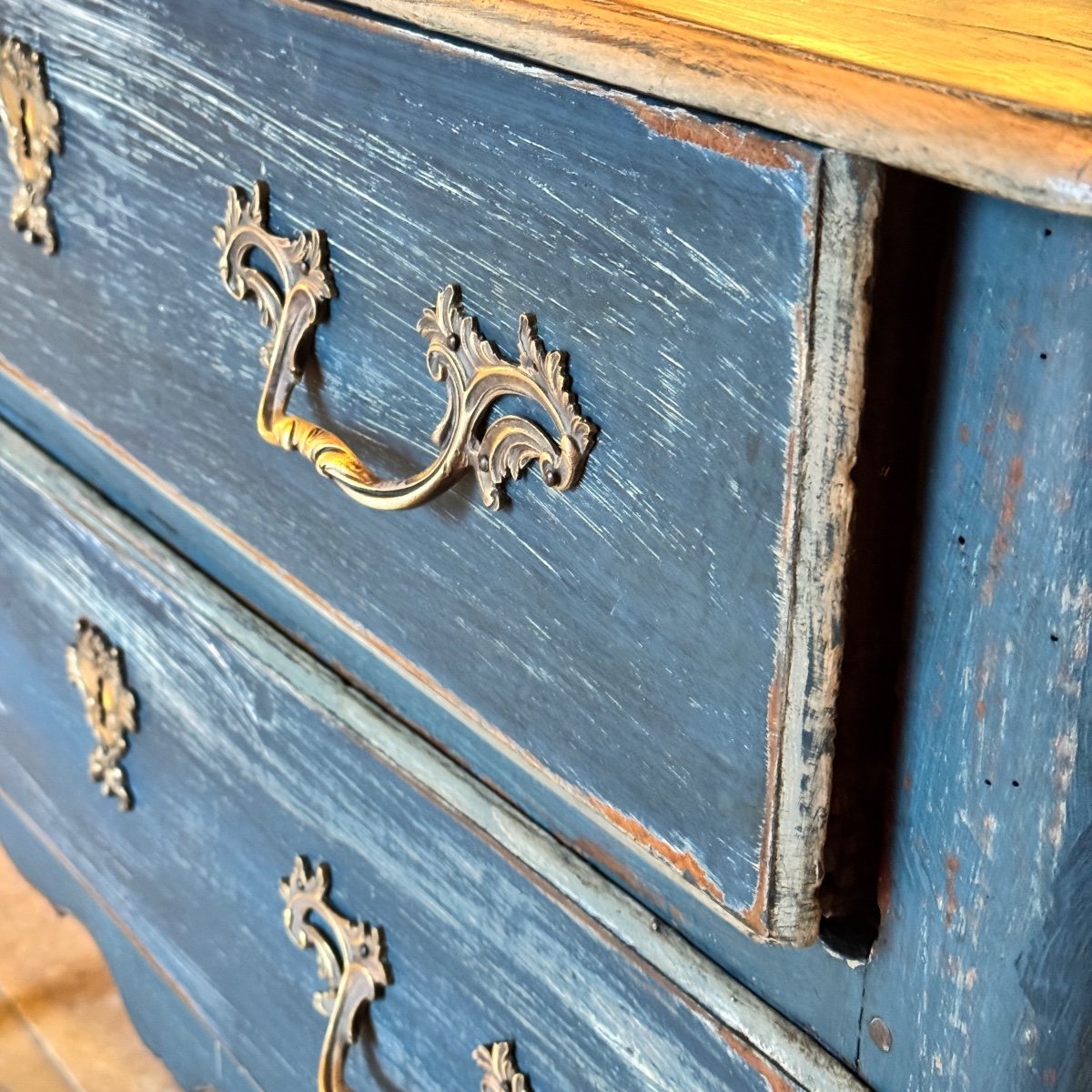 Louis XV Sauteuse Chest Of Drawers, Blue Patina, 18th Century-photo-4