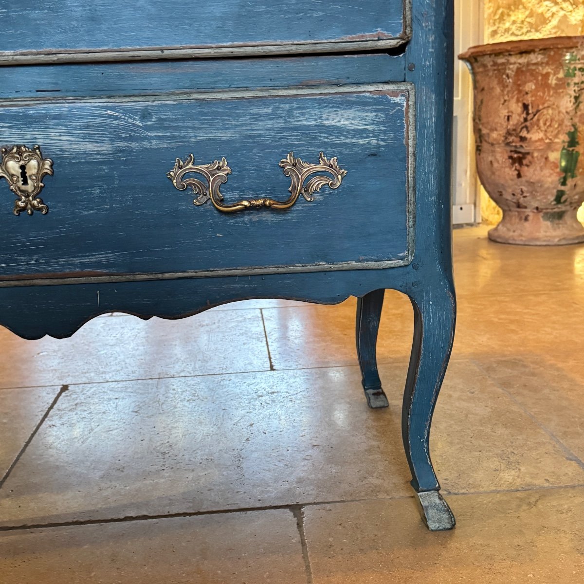 Louis XV Sauteuse Chest Of Drawers, Blue Patina, 18th Century-photo-1