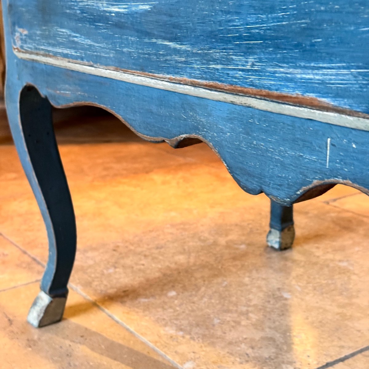 Louis XV Sauteuse Chest Of Drawers, Blue Patina, 18th Century-photo-4