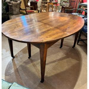 Large Oval Walnut Table - Early 19th Century