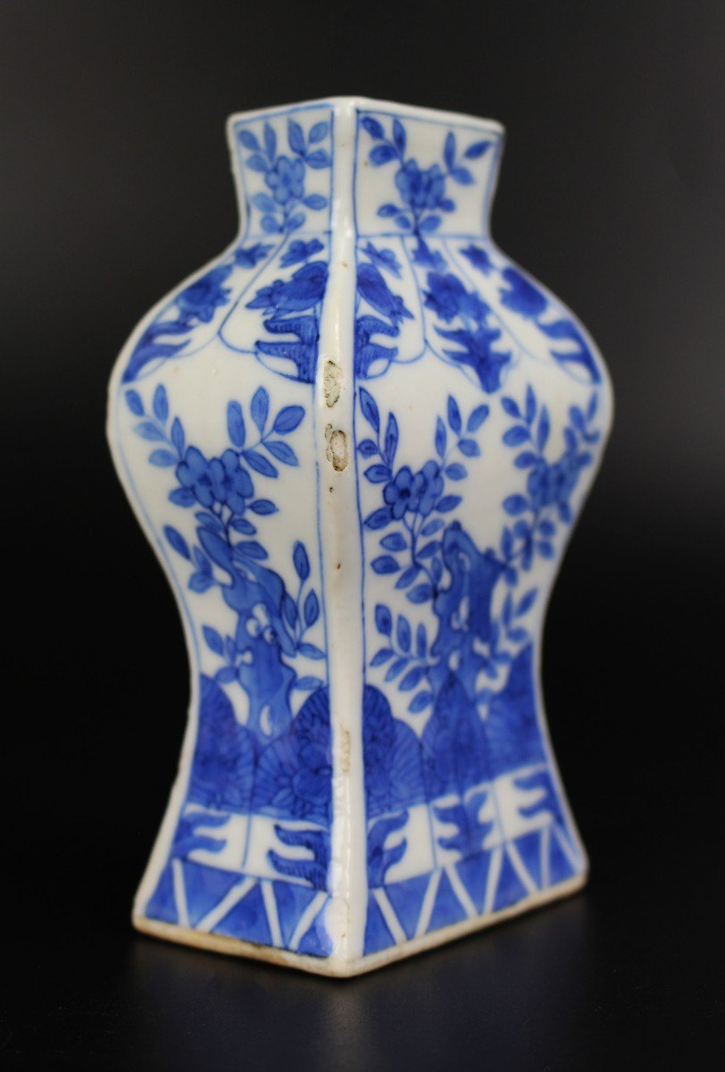 Rare Vase Kangxi style Bleu Et Blanc Dynastie Qing Porcelaine De Chine 19e Siècle-photo-4